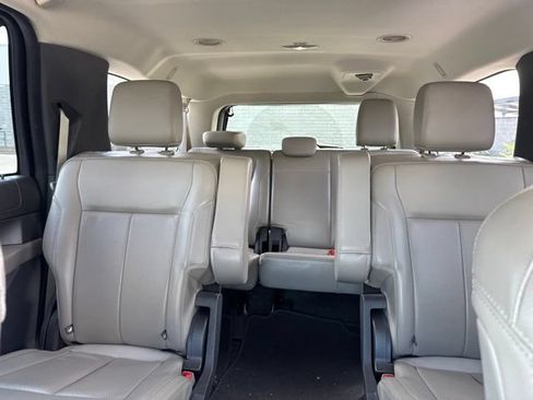 Used 2021 Ford Expedition Max XLT RWD image 9