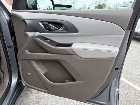 Used 2019 Chevrolet Traverse Premier w/ Driver Confidence II Package image 14