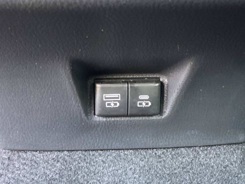 Used 2026 Toyota Camry SE FWD image 14