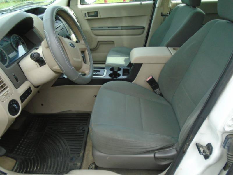 Used 2012 Ford Escape XLS AWD/4WD image 11