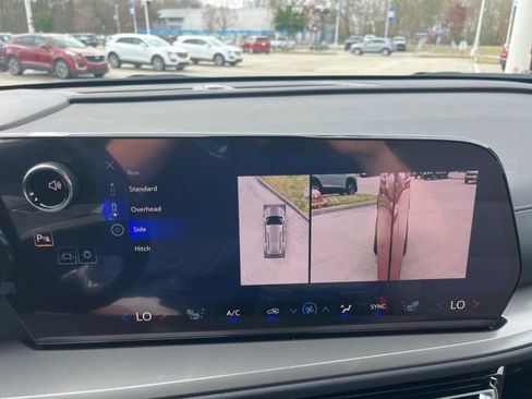 New 2026 Chevrolet Traverse LT w/ Driver Confidence Package image 29