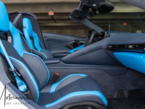 Used 2024 Chevrolet Corvette Z06 RWD image 35