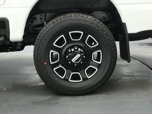 New 2026 Ford F250 Platinum image 23