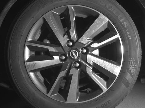 Used 2025 Nissan Versa SV FWD image 12