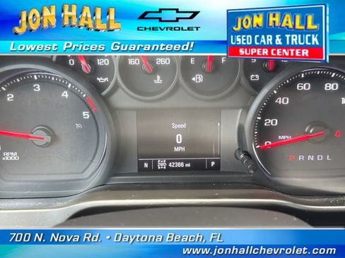 Used 2021 Chevrolet Silverado 2500 Custom w/ Custom Value Package AWD/4WD image 24