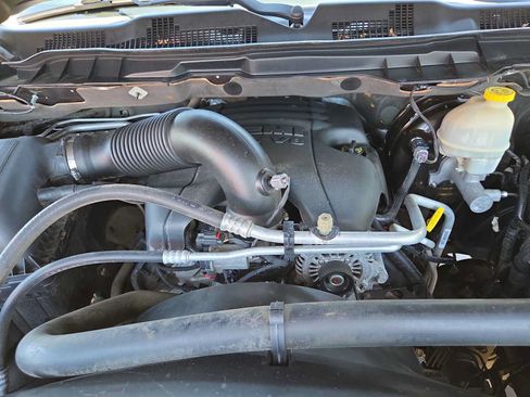 Used 2014 RAM 1500 Laramie AWD/4WD image 17