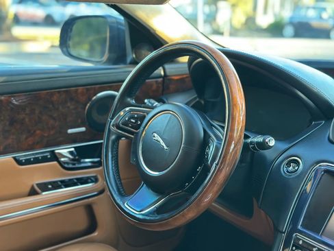 Used 2011 Jaguar XJ L Supercharged image 44