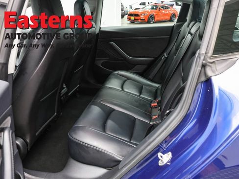 Used 2020 Tesla Model 3 Standard Range RWD image 18