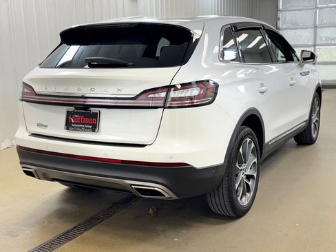 Used 2023 Lincoln Nautilus Reserve AWD/4WD image 5