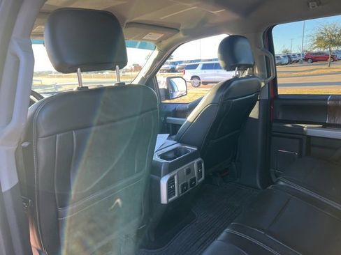 Used 2018 Ford F150 Lariat image 10