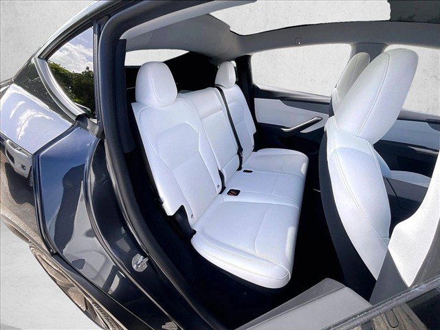 Used 2026 Tesla Model Y 2WD image 25