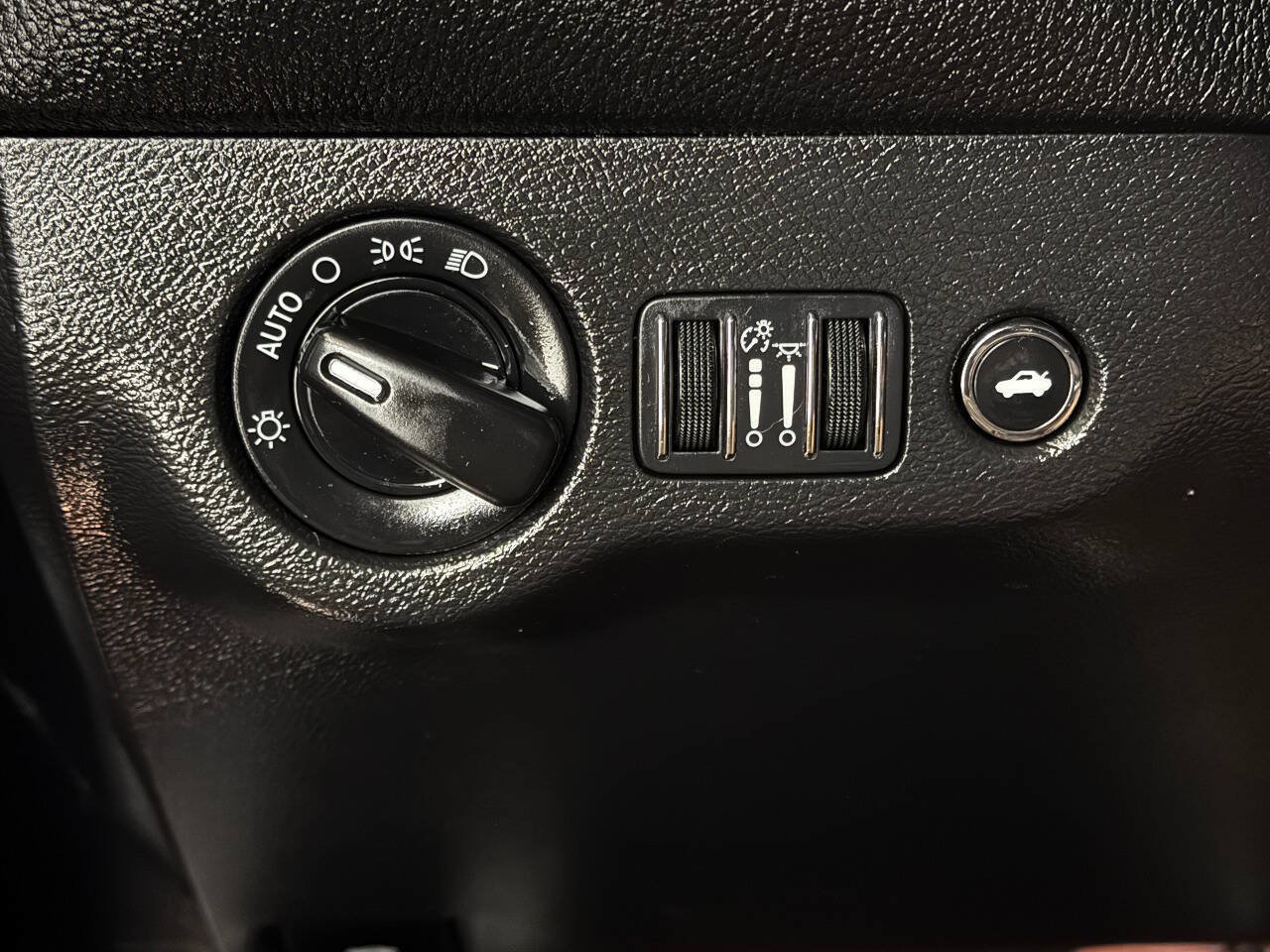 Used 2021 Dodge Challenger SXT RWD image 55