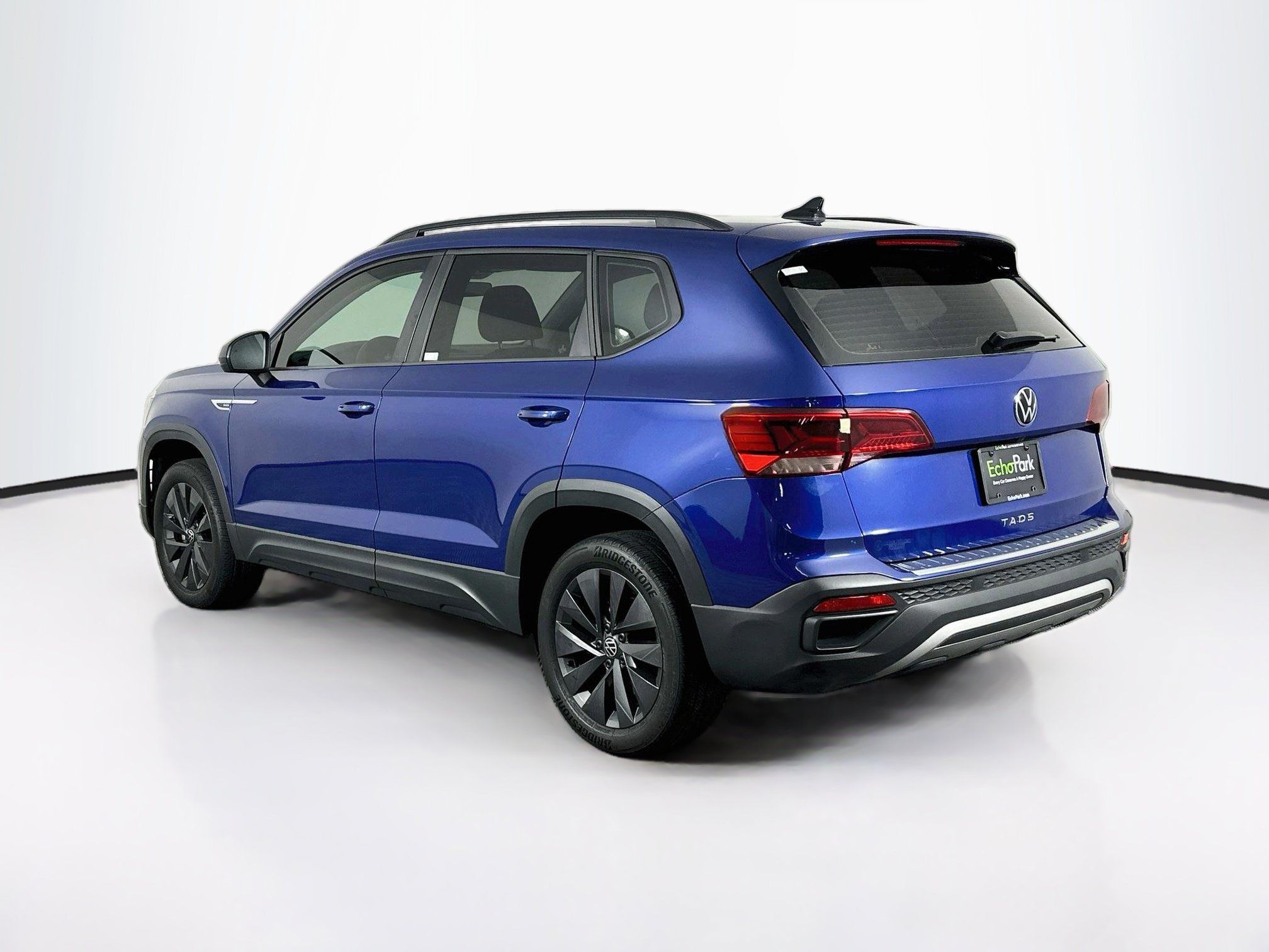 Used 2024 Volkswagen Taos S FWD image 5