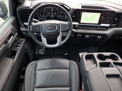 Used 2025 GMC Sierra 1500 SLT AWD/4WD image 11