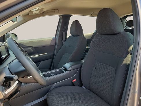 Used 2025 Nissan Kicks S AWD/4WD image 11