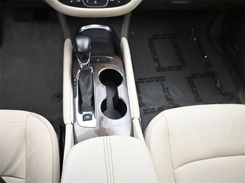 Used 2022 Chevrolet Malibu Premier image 15