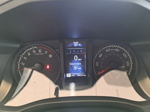 Used 2022 Toyota Tacoma SR image 14