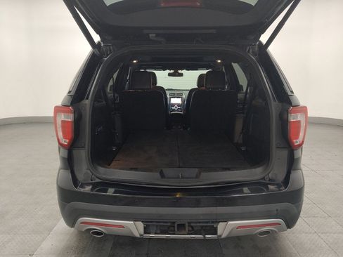 Used 2017 Ford Explorer Limited w/ Equipment Group 301A image 29