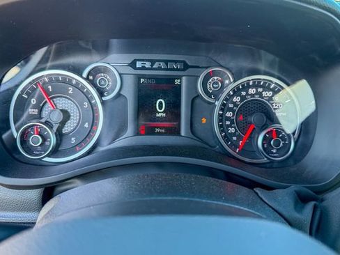 New 2026 RAM 2500 Big Horn AWD/4WD image 18