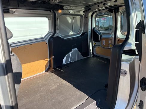 Used 2016 Ford Transit Connect XL FWD image 22