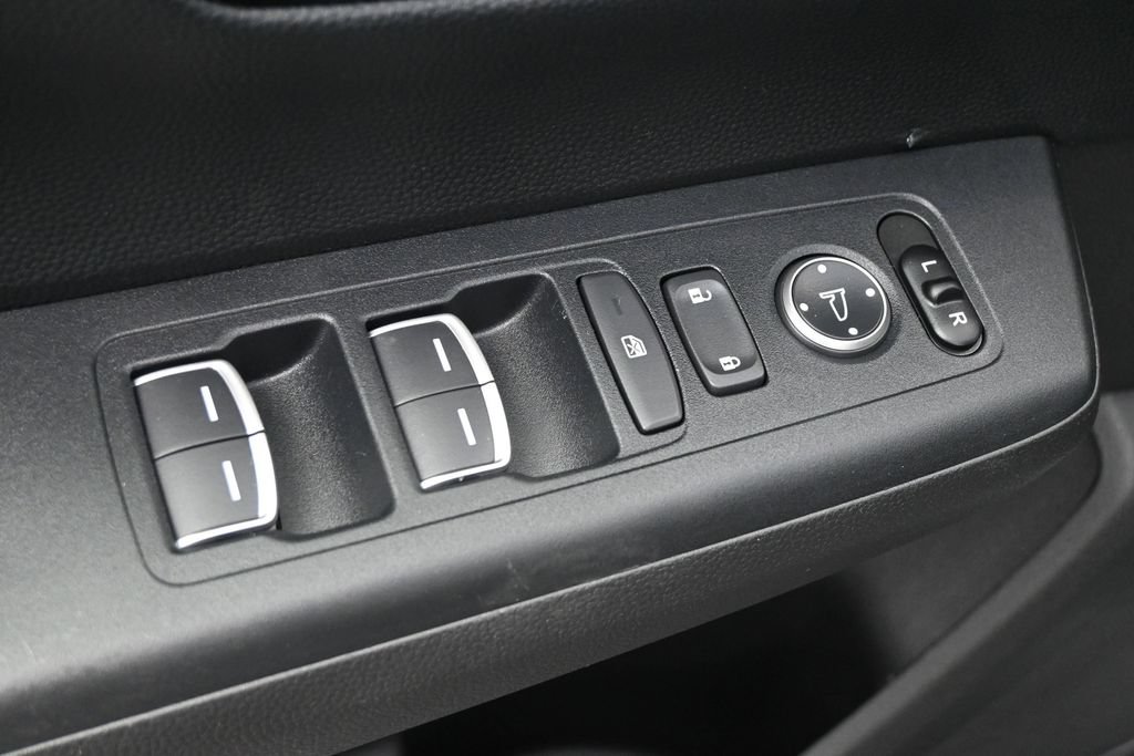 Used 2024 Honda CR-V Sport Touring image 4