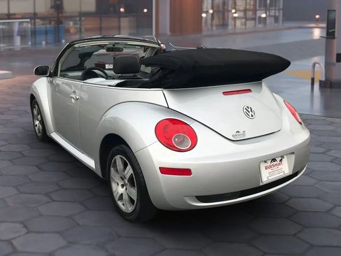 Used 2006 Volkswagen Beetle Convertible w/ Package 1 image 11