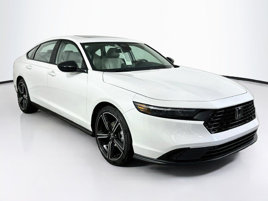 Used 2026 Honda Accord SE image 2
