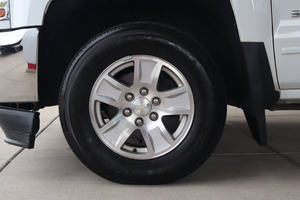 Used 2018 Chevrolet Silverado 1500 LT w/ All Star Edition AWD/4WD image 5