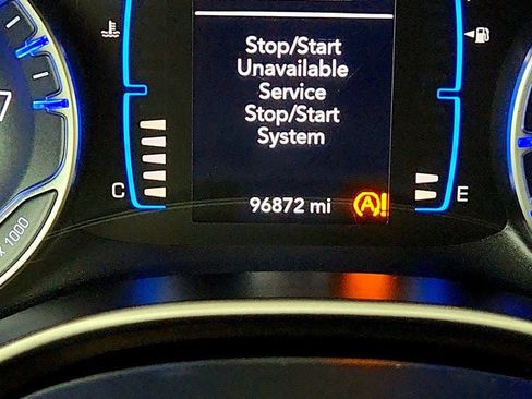 Used 2017 Chrysler Pacifica Touring-L FWD image 14