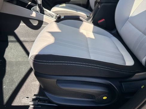 Certified 2026 Hyundai Venue SEL image 15