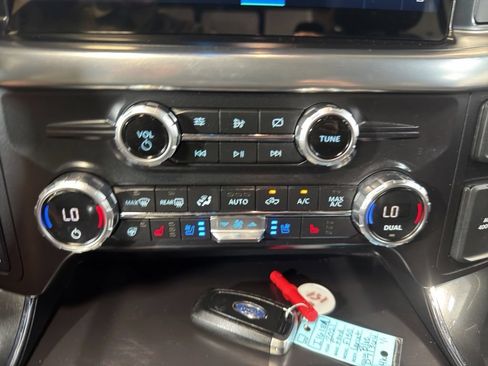 Used 2021 Ford F150 Lariat w/ Equipment Group 502A High AWD/4WD image 14