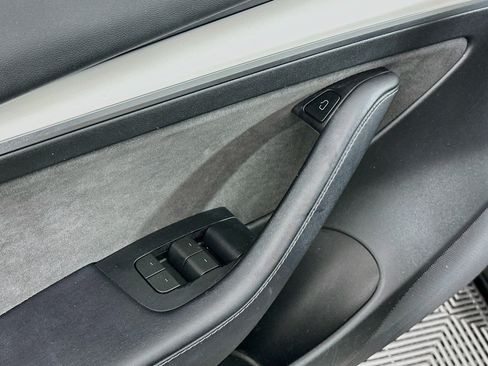 Used 2023 Tesla Model 3 Standard Range RWD image 15