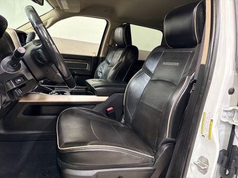 Used 2020 RAM 3500 Laramie image 15