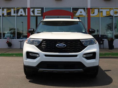 Used 2020 Ford Explorer Platinum w/ Premium Technology Package AWD/4WD image 2