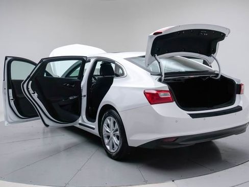 Used 2024 Chevrolet Malibu LT image 19