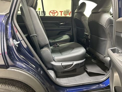Used 2026 Toyota Grand Highlander AWD Hybrid image 14