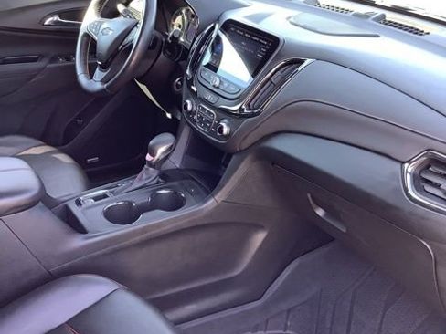 Used 2022 Chevrolet Equinox RS w/ RS Leather Package image 25