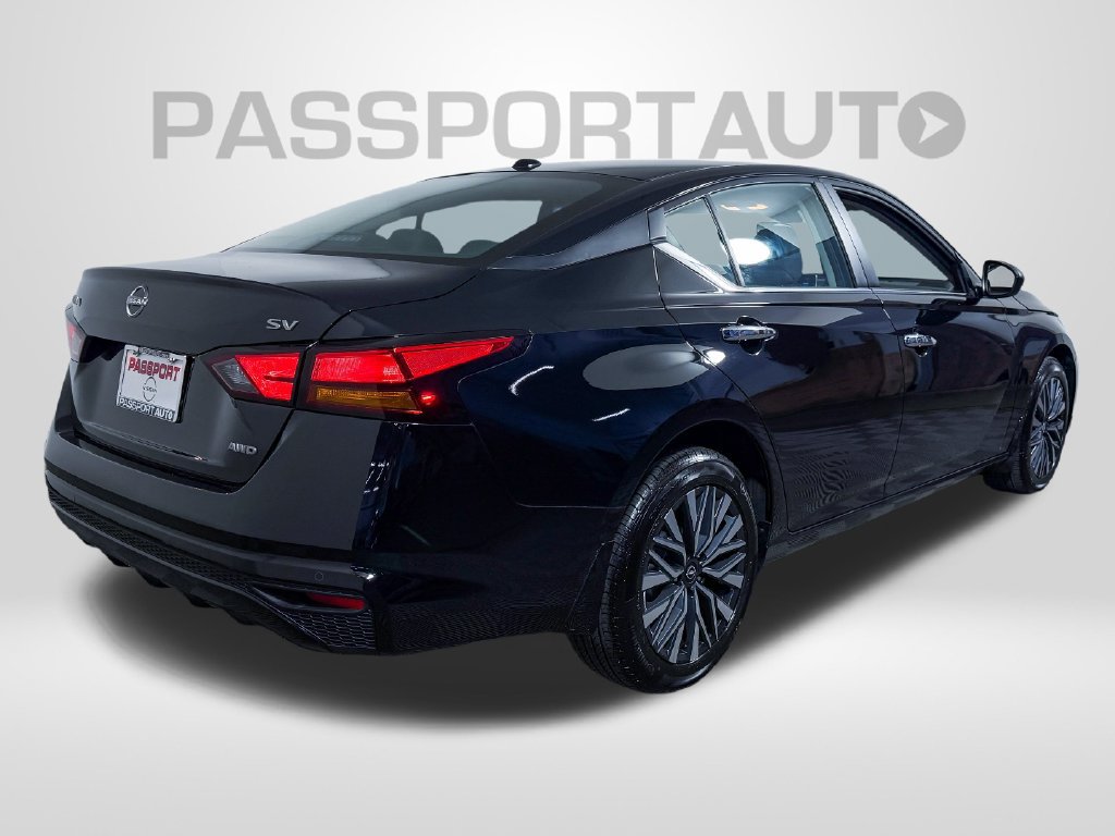 Certified 2024 Nissan Altima 2.5 SV AWD/4WD image 9