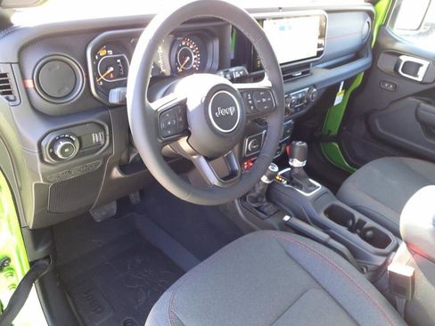 New 2025 Jeep Wrangler Unlimited Rubicon image 4