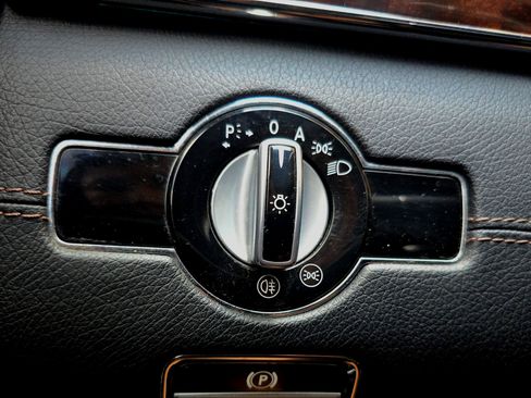 Used 2013 Mercedes-Benz S 63 AMG image 24