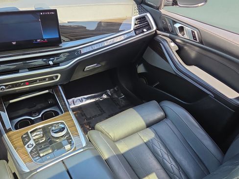 Used 2023 BMW X7 xDrive40i w/ Executive Package AWD/4WD image 14