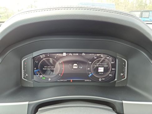 Used 2023 Volkswagen Atlas SEL AWD/4WD image 24
