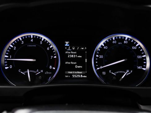 Used 2018 Toyota Highlander XLE FWD image 14