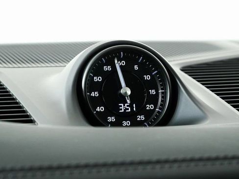 New 2026 Porsche Cayenne GTS image 18