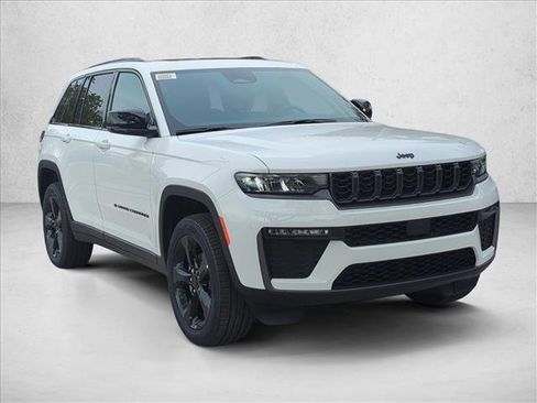 New 2026 Jeep Grand Cherokee Limited w/ Limited Altitude Package image 6