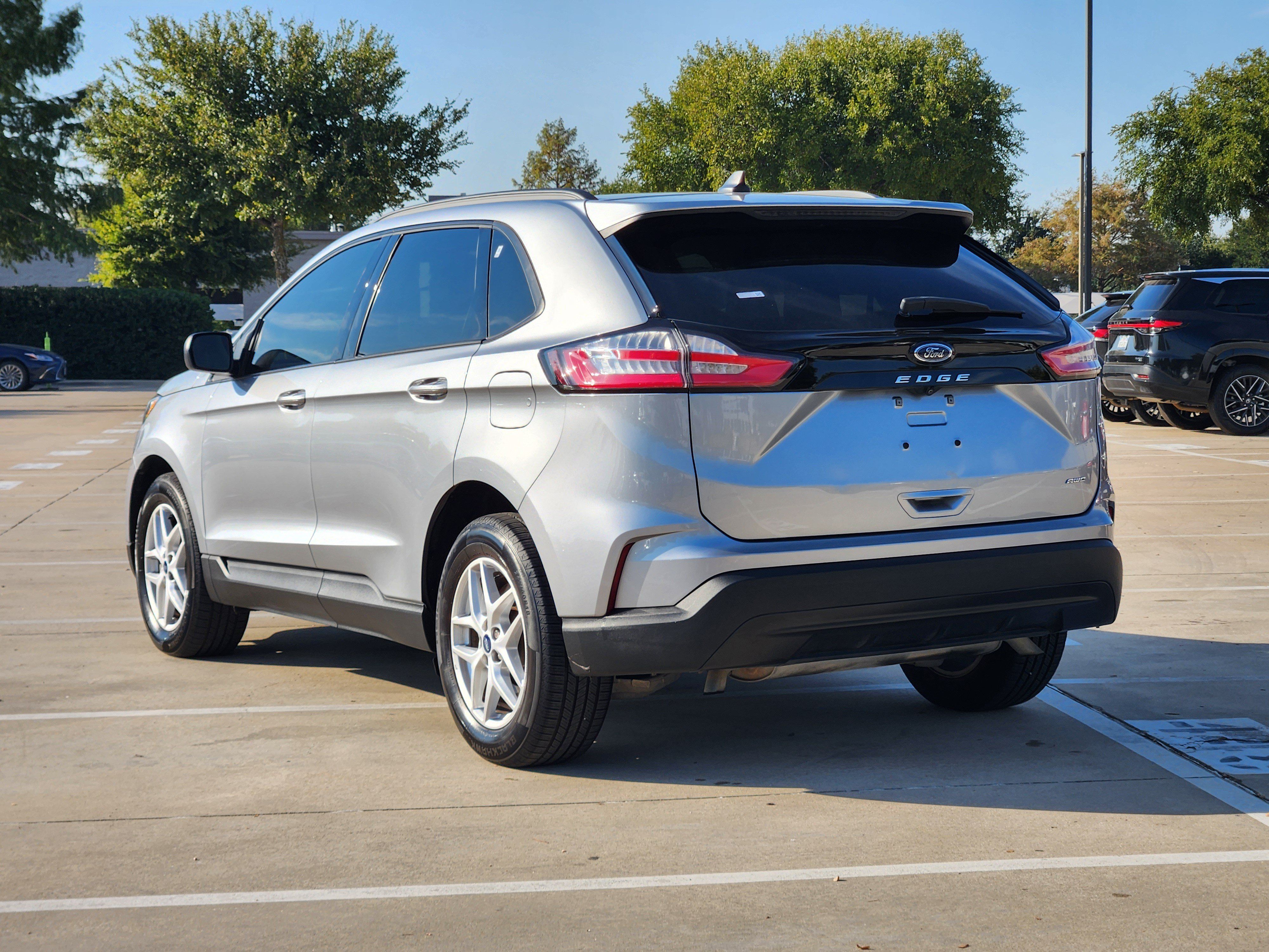Used 2022 Ford Edge SE AWD/4WD image 4