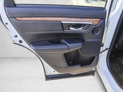 Used 2018 Honda CR-V Touring image 24