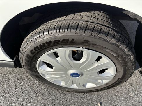 Used 2022 Ford Transit Connect XL FWD image 12