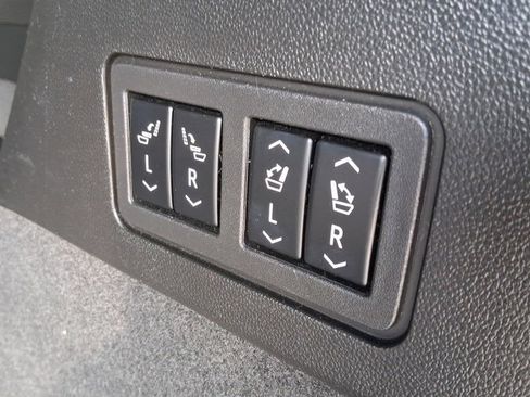 Used 2020 Cadillac XT6 Premium Luxury image 7