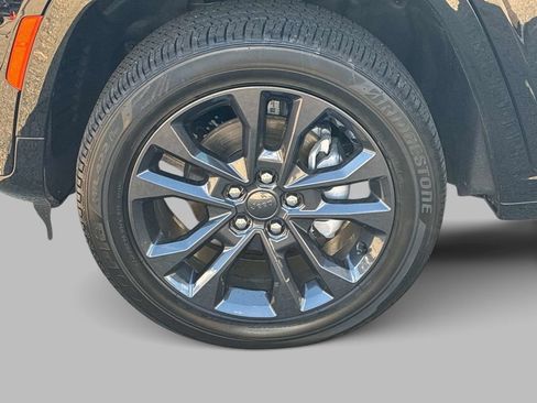 Certified 2026 Jeep Grand Cherokee Limited AWD/4WD image 18